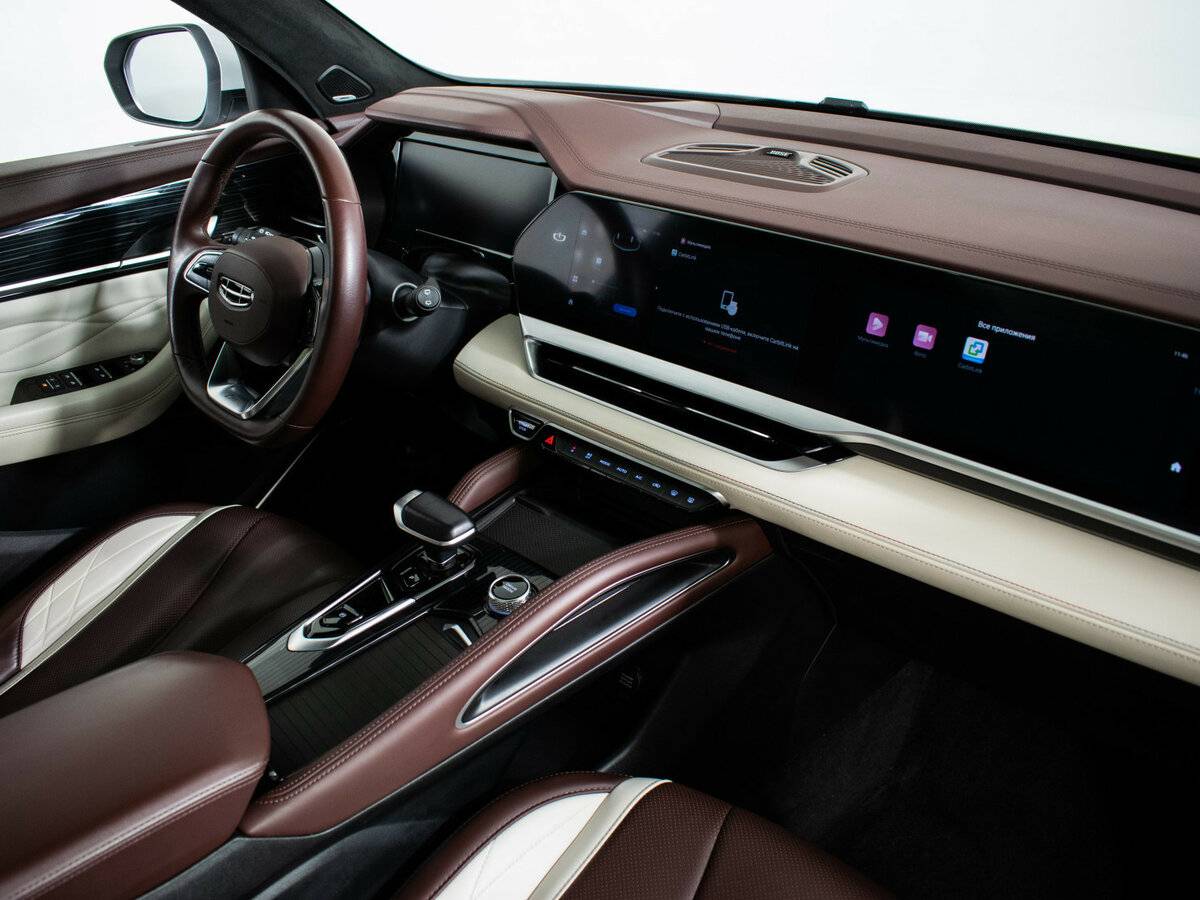 Geely Monjaro с пробегом — 2023 год. Фото: #9