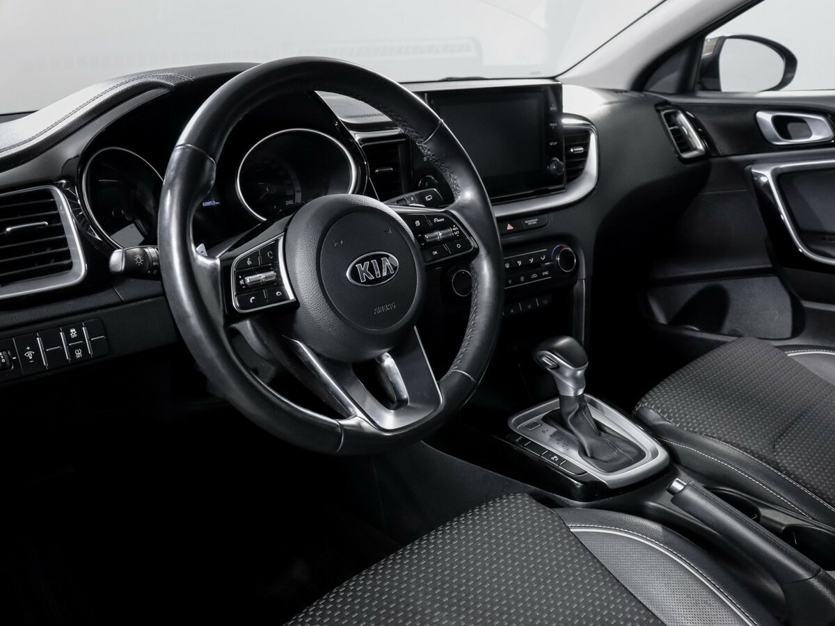 Kia Ceed с пробегом — 2020 год. Фото: #10