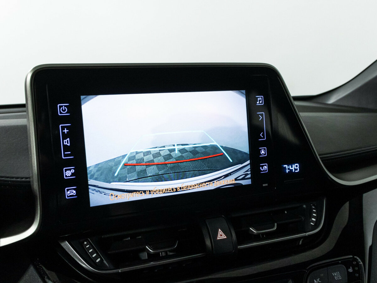 Toyota C-HR с пробегом — 2018 год. Фото: #14