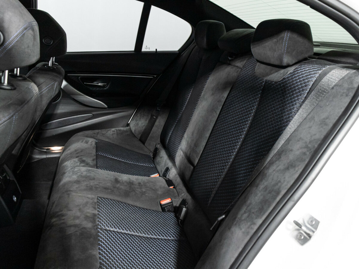 BMW 3 серии с пробегом — 2017 год. Фото: #9