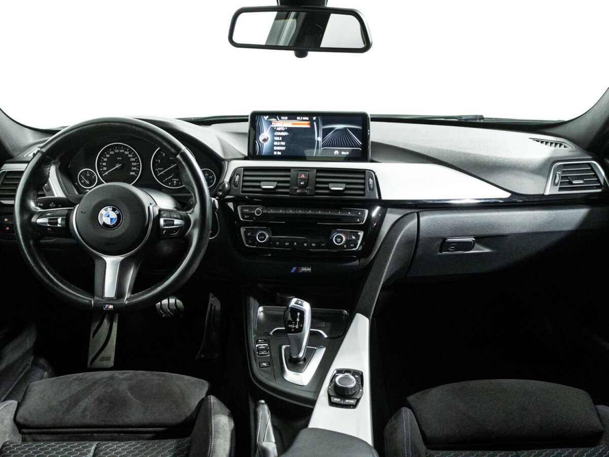 BMW 3 серии с пробегом — 2017 год. Фото: #12