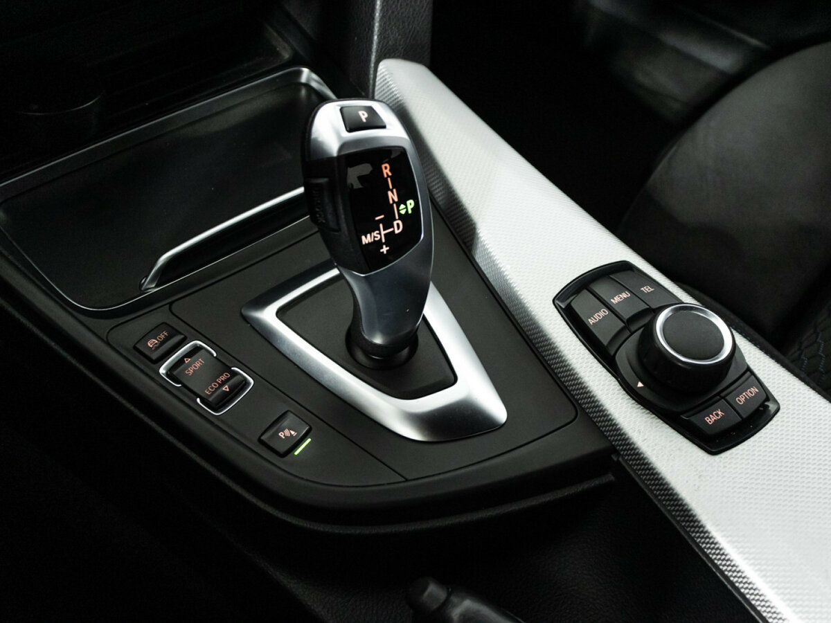 BMW 3 серии с пробегом — 2017 год. Фото: #18