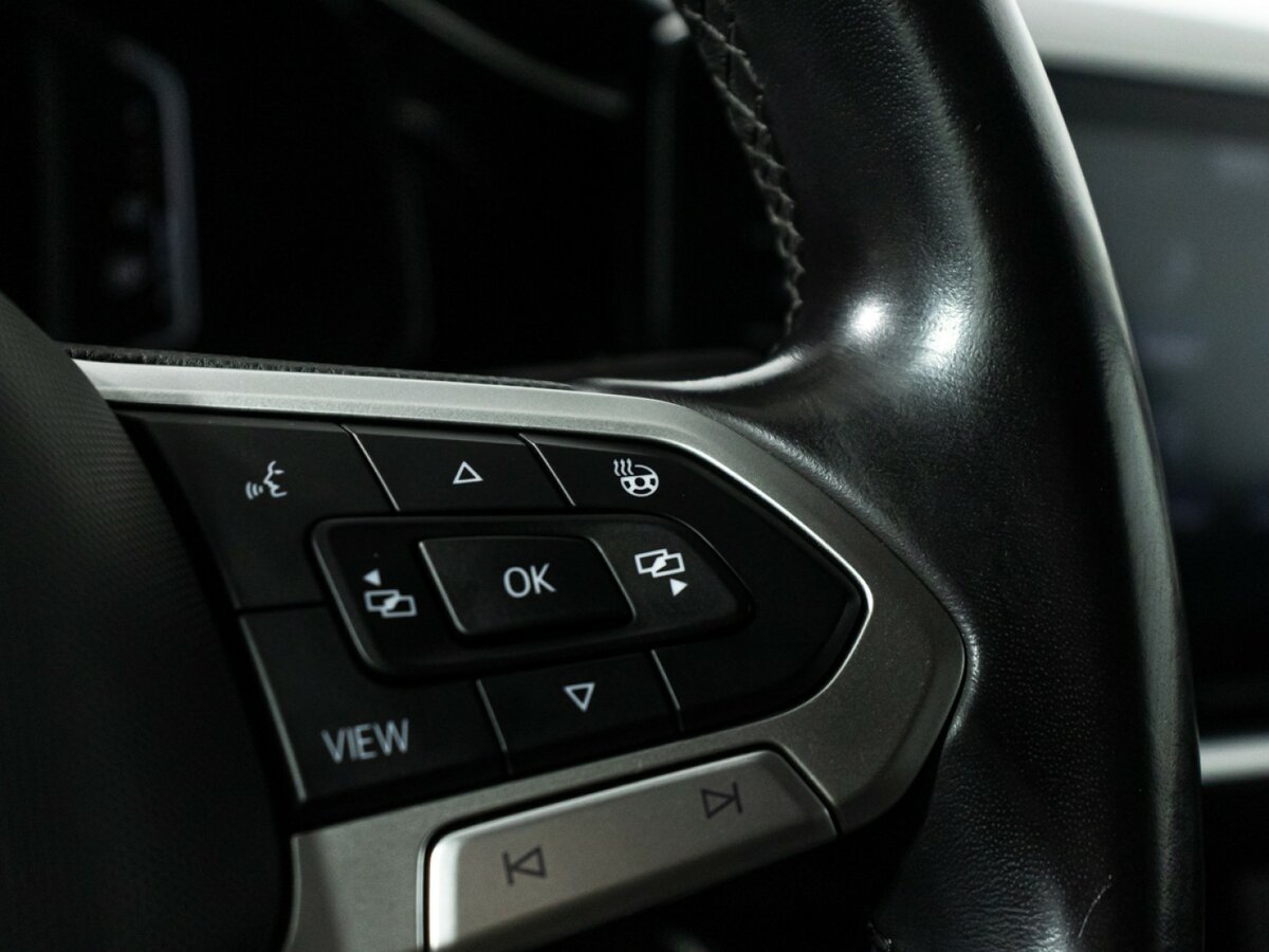 Volkswagen Polo с пробегом — 2020 год. Фото: #17