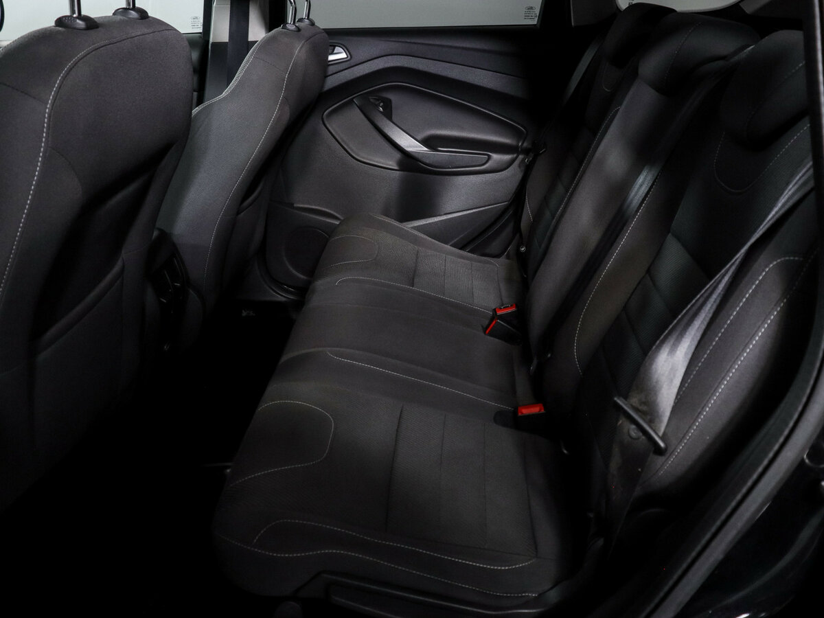 Ford Kuga с пробегом — 2014 год. Фото: #7