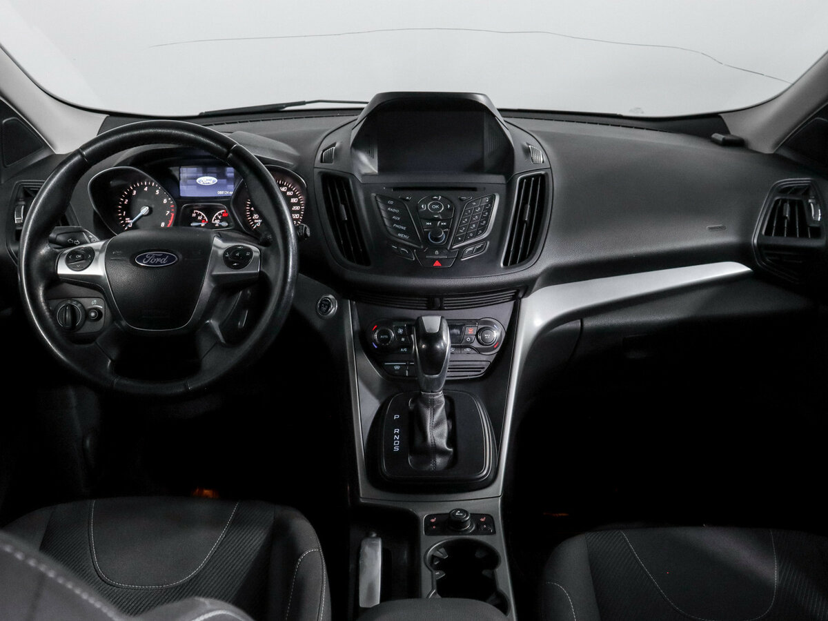 Ford Kuga с пробегом — 2014 год. Фото: #9