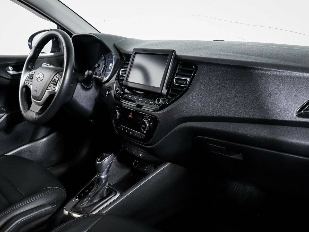 Hyundai Solaris с пробегом — 2020 год. Фото: #6