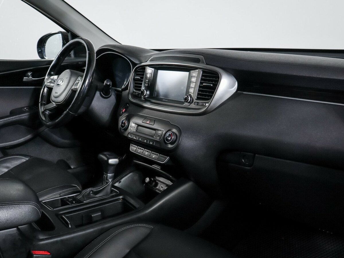 Kia Sorento с пробегом — 2019 год. Фото: #6