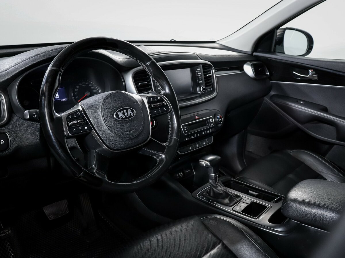 Kia Sorento с пробегом — 2019 год. Фото: #10