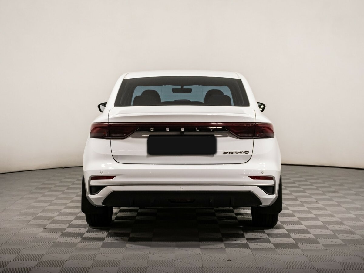 Geely Emgrand с пробегом — 2023 год. Фото: #4