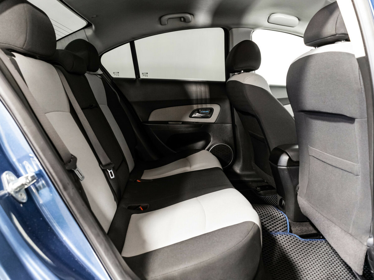 Chevrolet Cruze с пробегом — 2013 год. Фото: #12