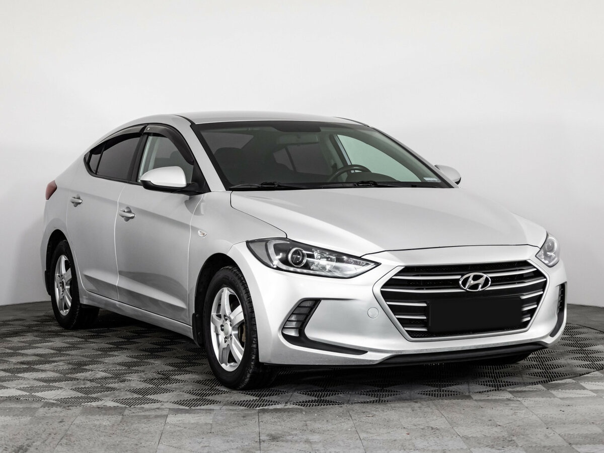 Hyundai Elantra с пробегом — 2016 год. Фото: #2