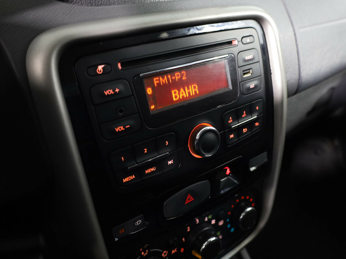 Renault Duster с пробегом — 2014 год. Фото: #21