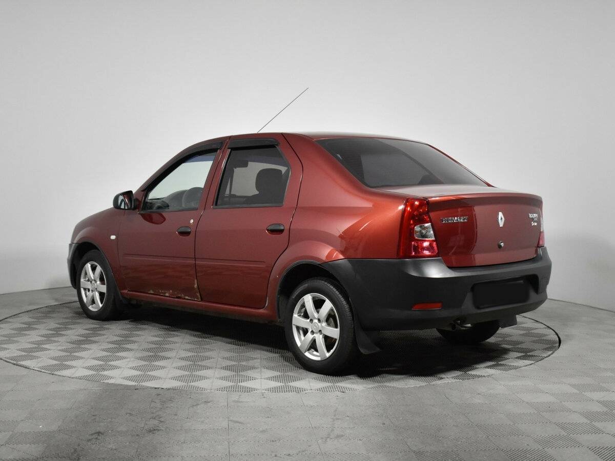 Renault Logan с пробегом — 2013 год. Фото: #6