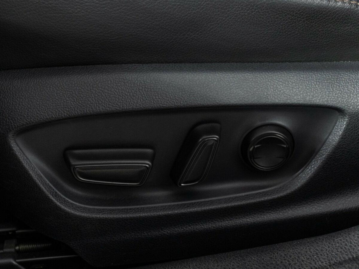 Toyota Camry с пробегом — 2019 год. Фото: #14