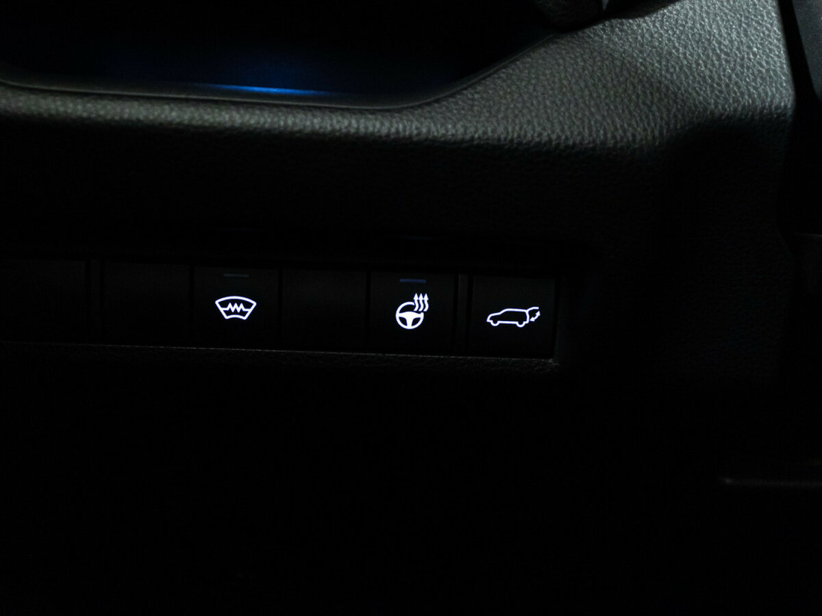 Toyota RAV4 с пробегом — 2019 год. Фото: #18