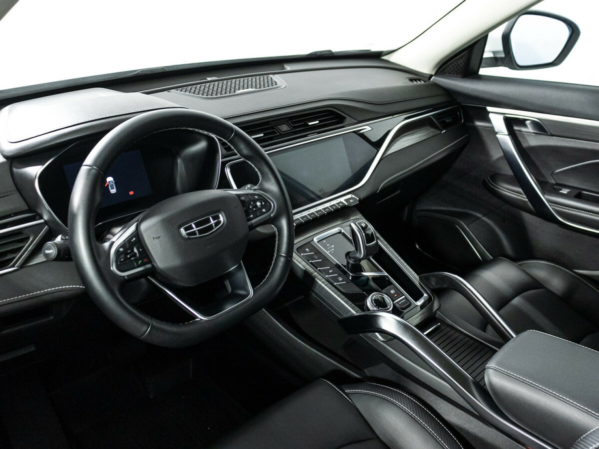 Geely Atlas Pro с пробегом — 2023 год. Фото: #10