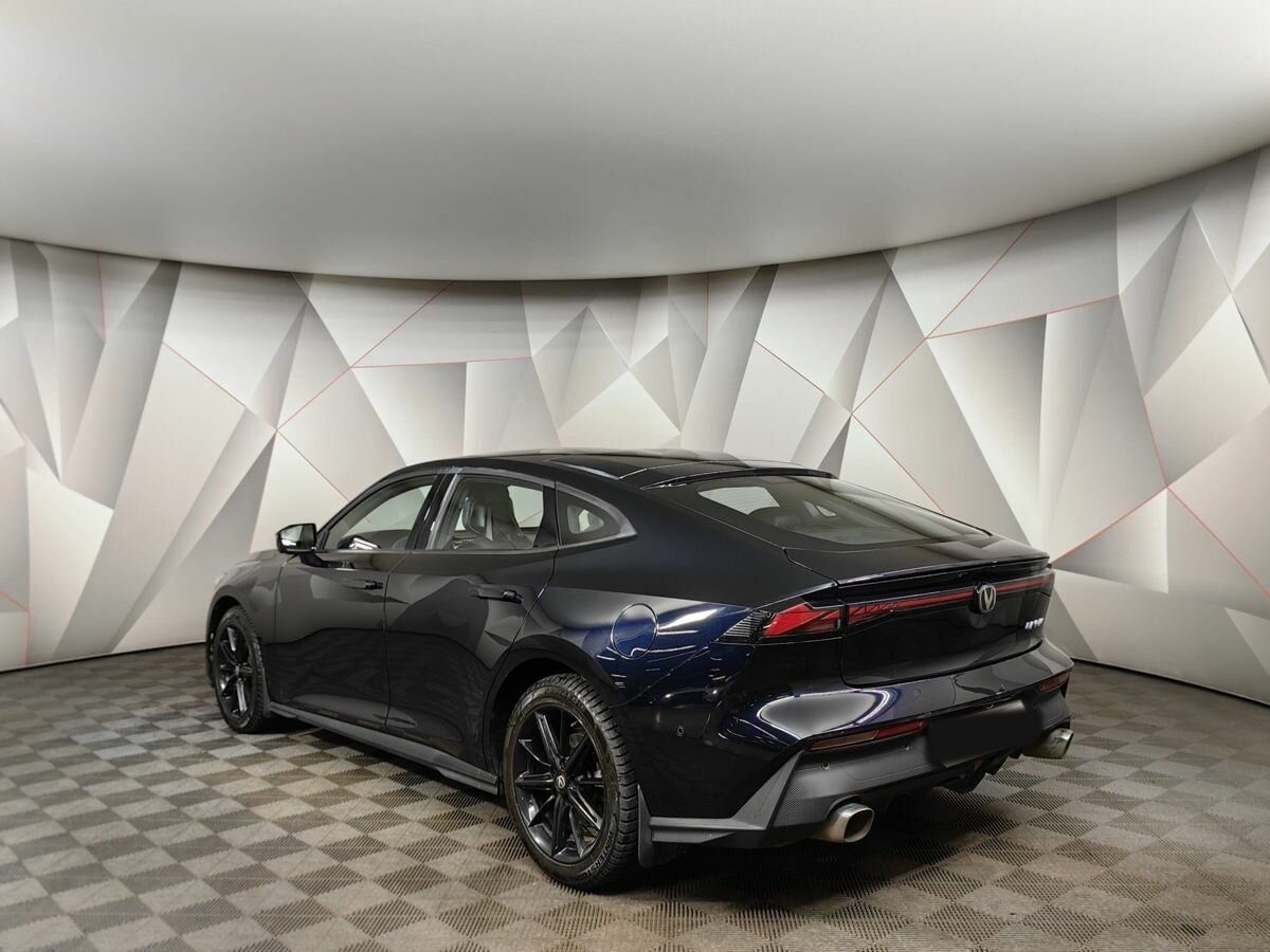 Changan UNI-V с пробегом — 2023 год. Фото: #3