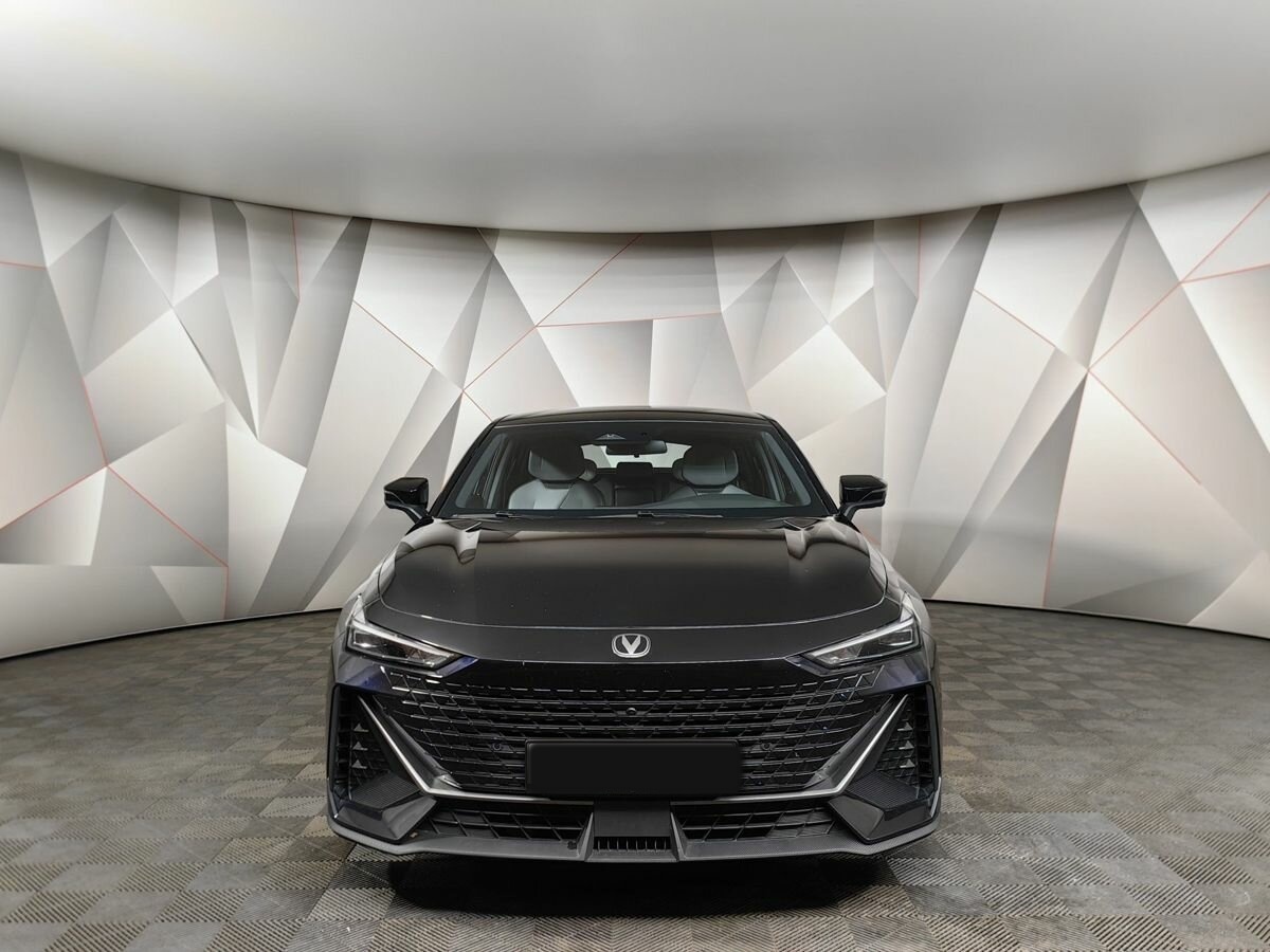 Changan UNI-V с пробегом — 2023 год. Фото: #6