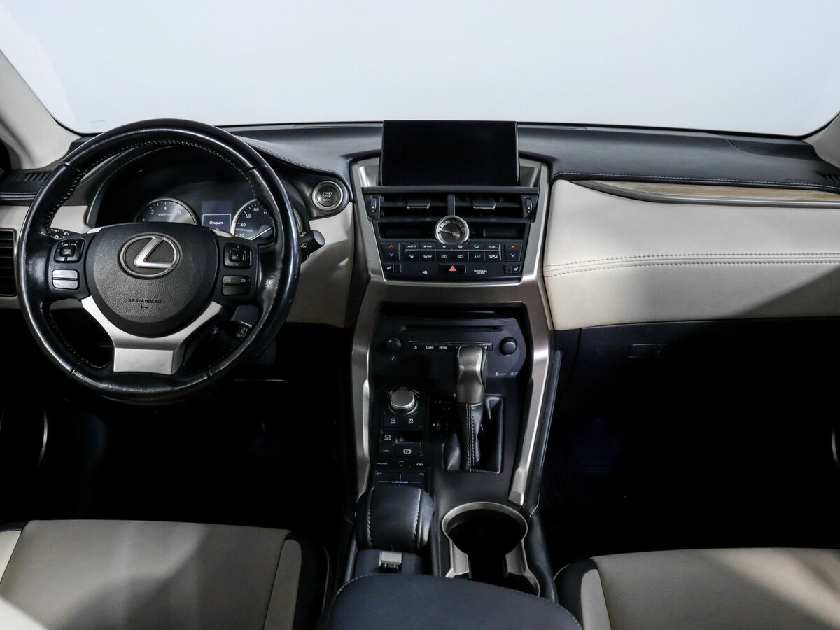Lexus NX с пробегом — 2015 год. Фото: #9