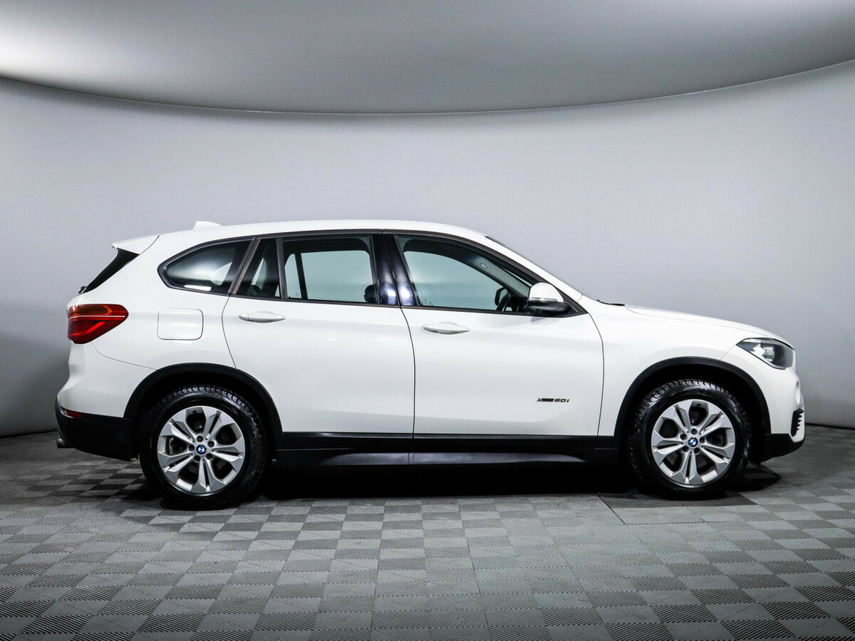 BMW X1 с пробегом — 2016 год. Фото: #3