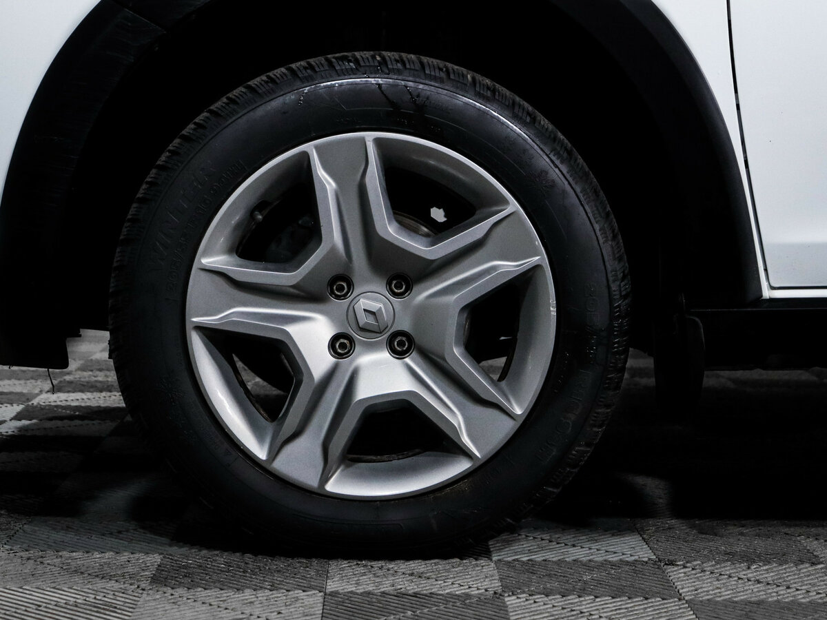 Renault Logan с пробегом — 2021 год. Фото: #10