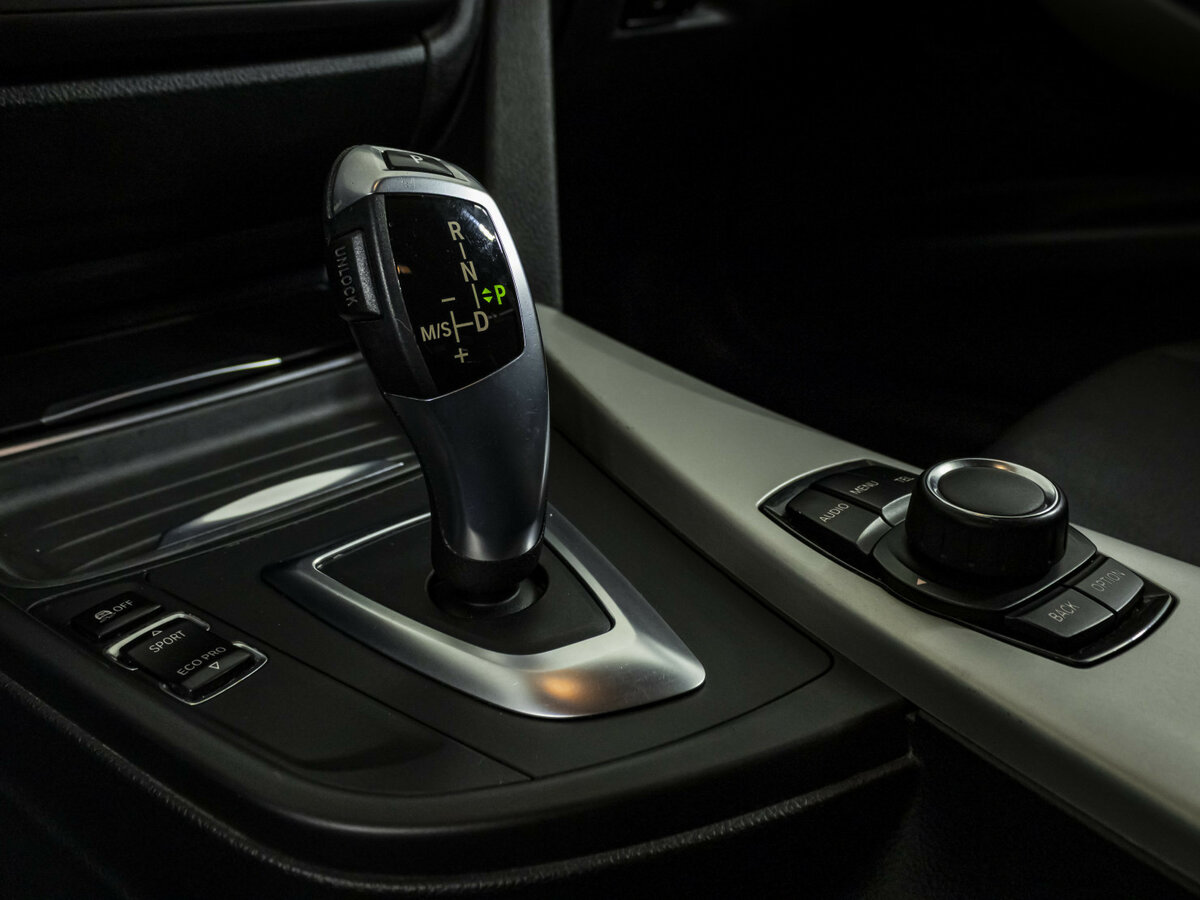 BMW 3 серии с пробегом — 2014 год. Фото: #10