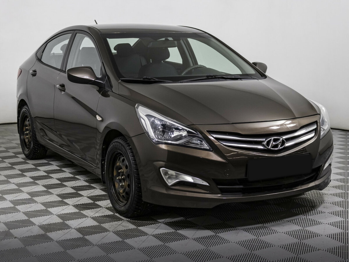 Hyundai Solaris с пробегом — 2015 год. Фото: #2