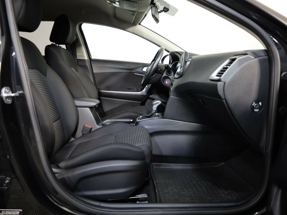 Kia Ceed с пробегом — 2020 год. Фото: #18