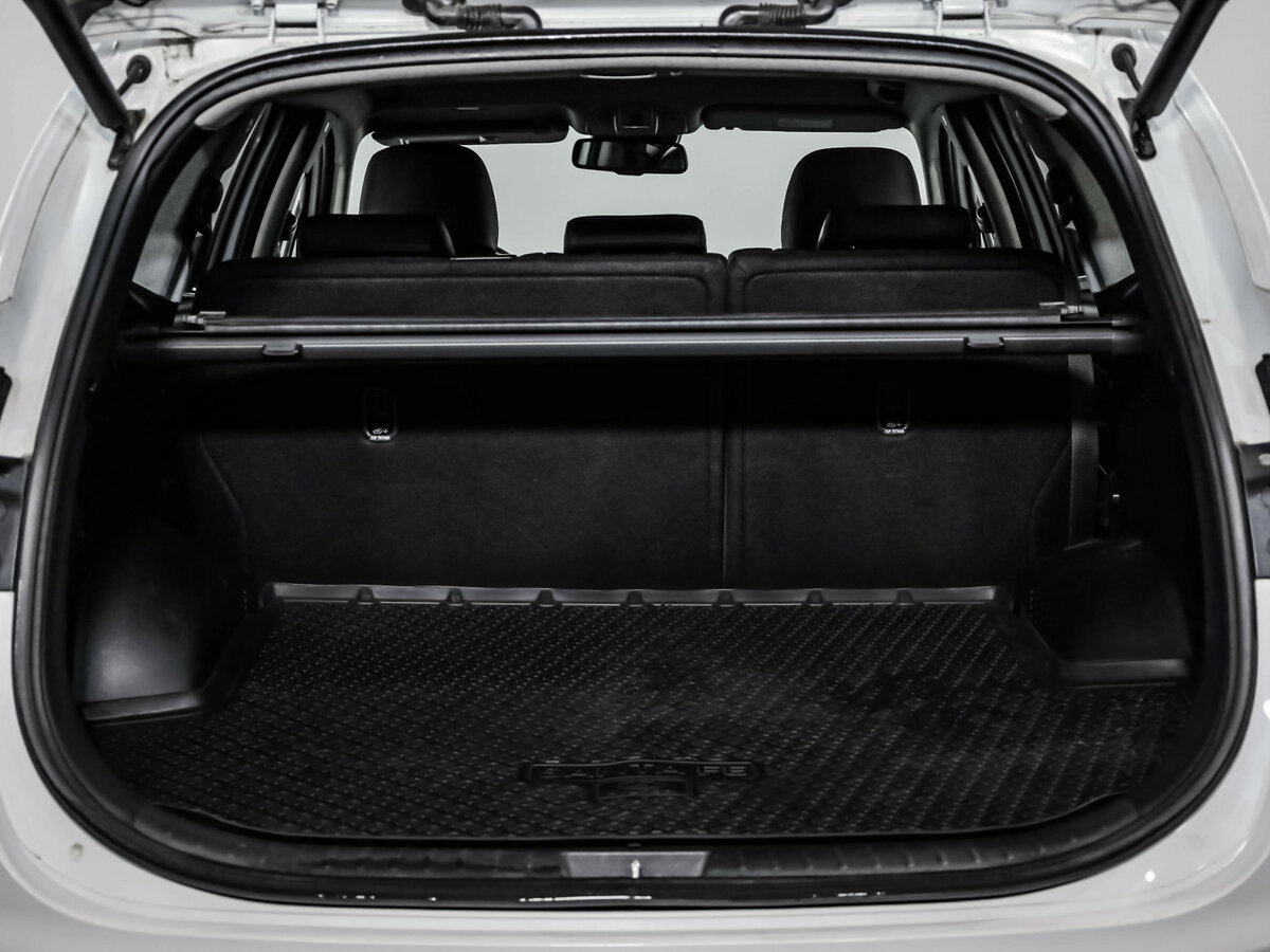 Hyundai Santa Fe с пробегом — 2020 год. Фото: #28