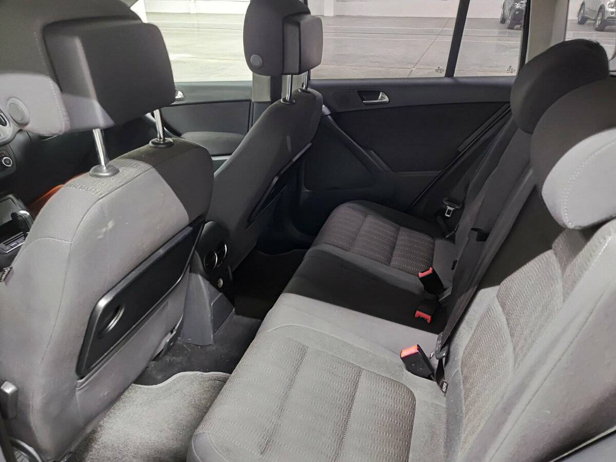 Volkswagen Tiguan с пробегом — 2015 год. Фото: #11