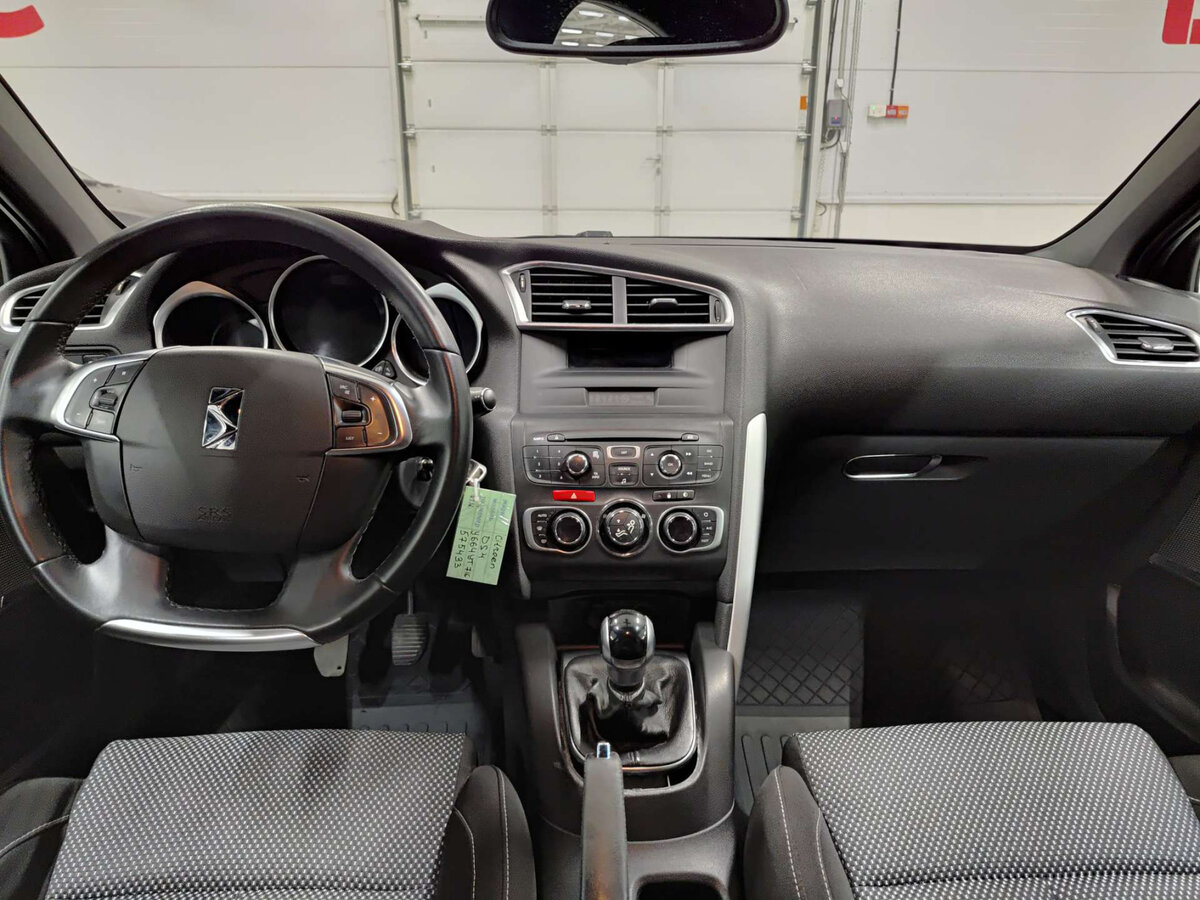 Citroen DS4 с пробегом — 2012 год. Фото: #13