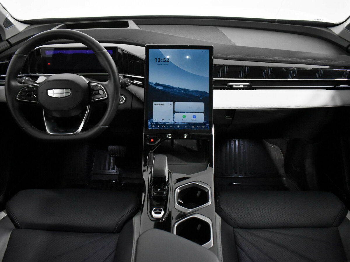 Geely Atlas с пробегом — 2024 год. Фото: #17