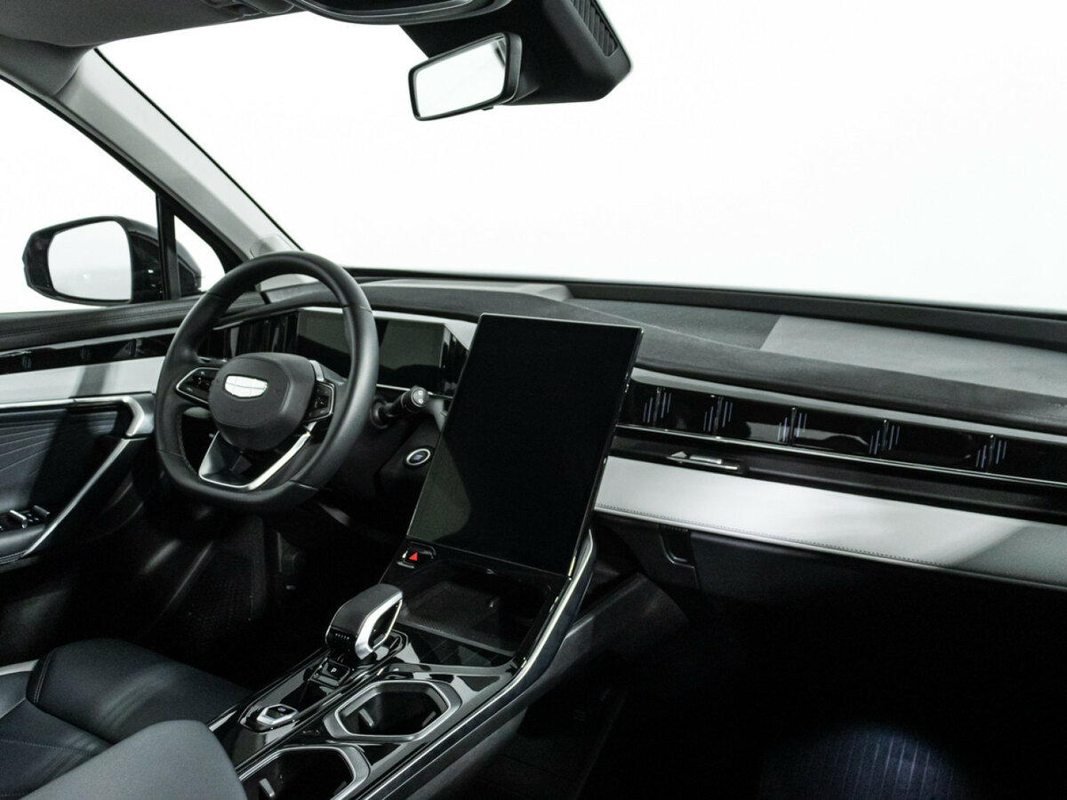 Geely Atlas с пробегом — 2023 год. Фото: #6