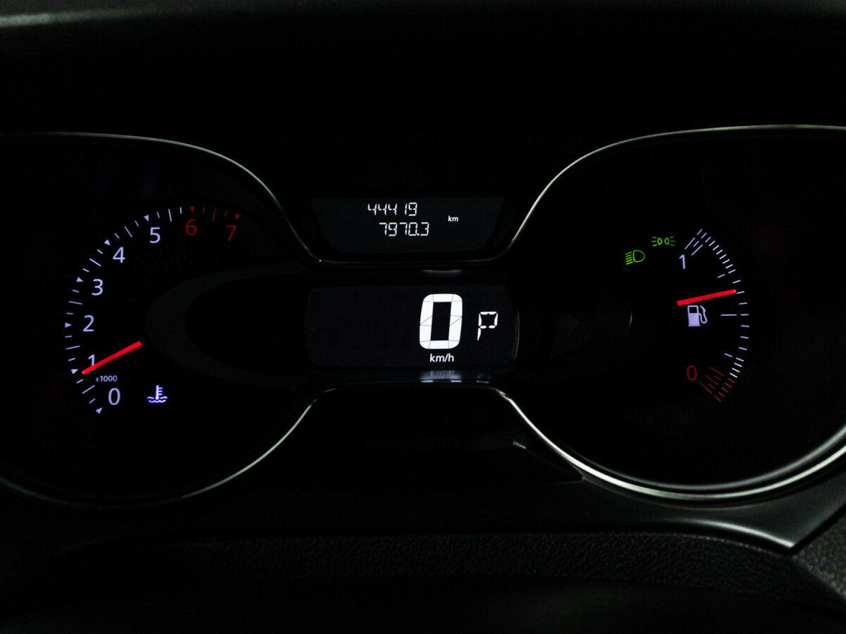 Renault Kaptur с пробегом — 2017 год. Фото: #9