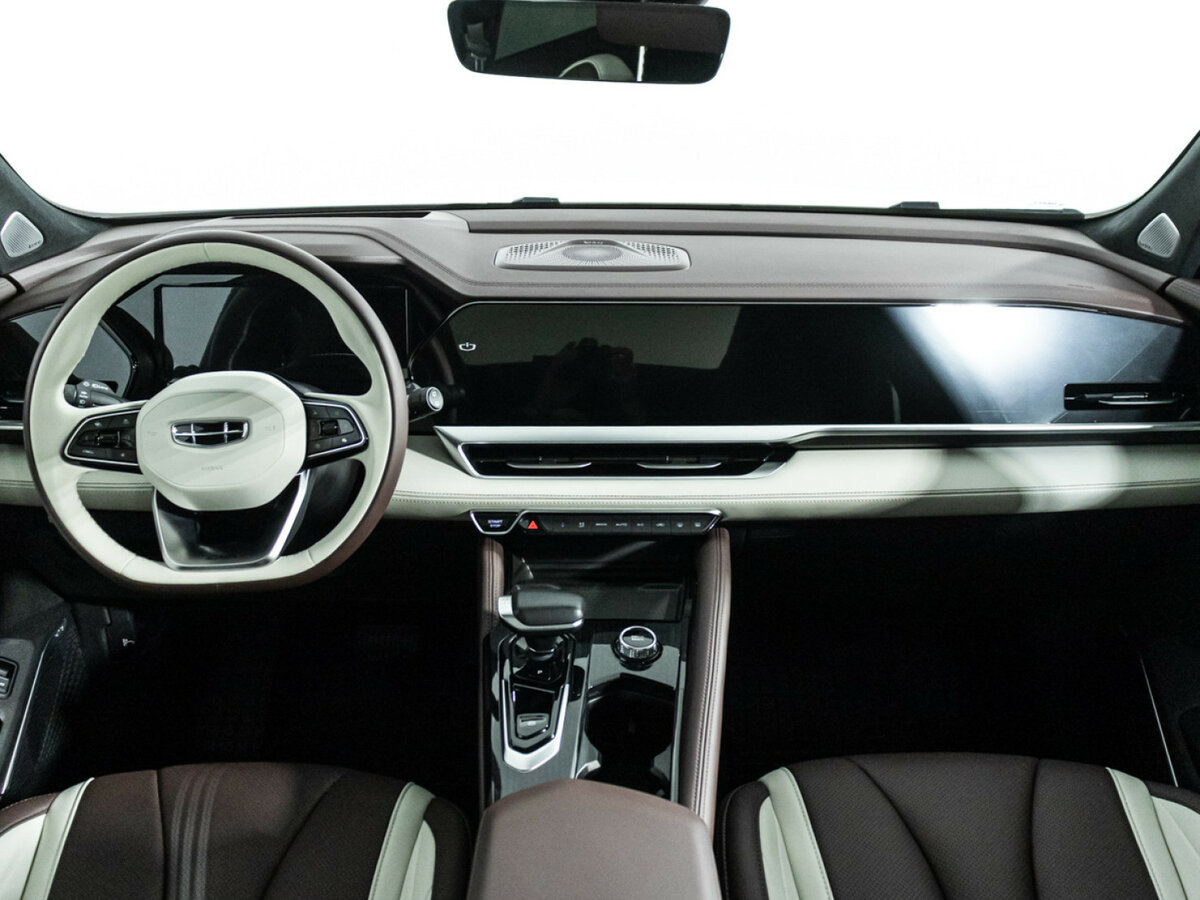 Geely Monjaro с пробегом — 2023 год. Фото: #10