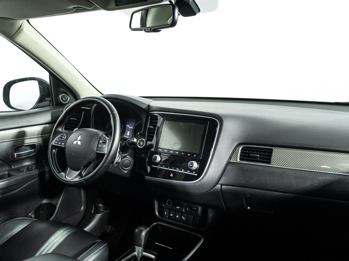 Mitsubishi Outlander с пробегом — 2020 год. Фото: #6