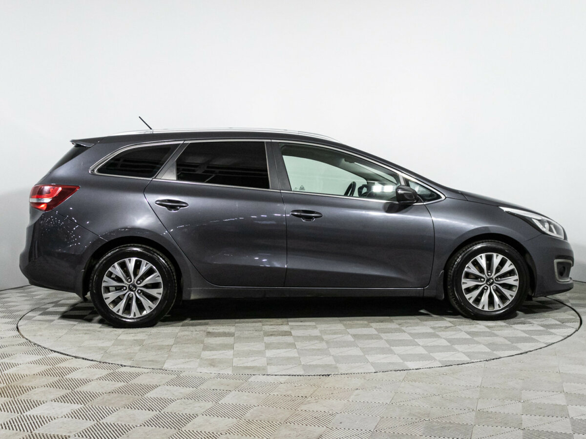 Kia Ceed с пробегом — 2015 год. Фото: #3