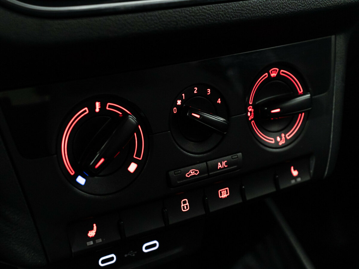 Volkswagen Polo с пробегом — 2021 год. Фото: #14