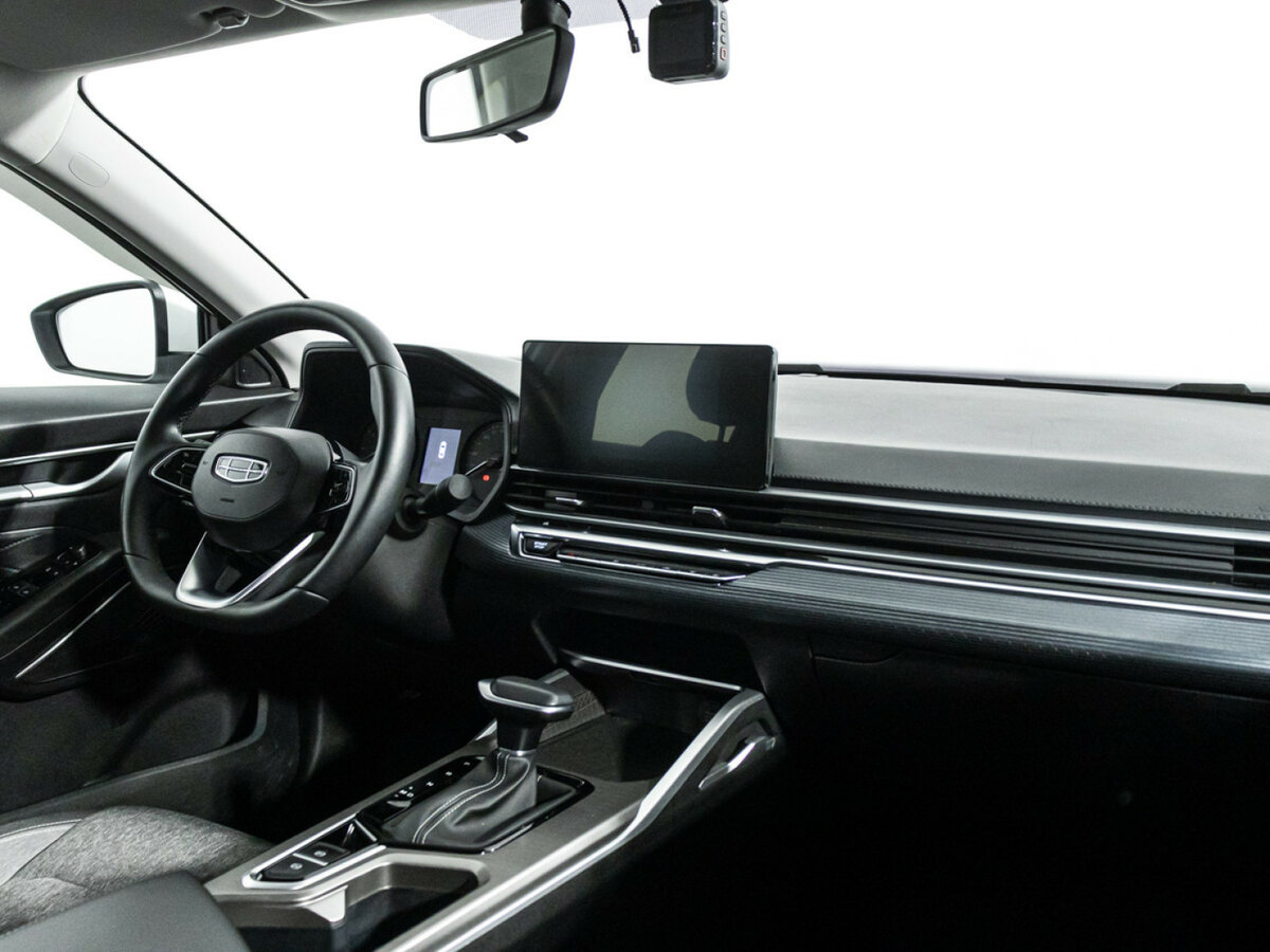 Geely Emgrand с пробегом — 2023 год. Фото: #8