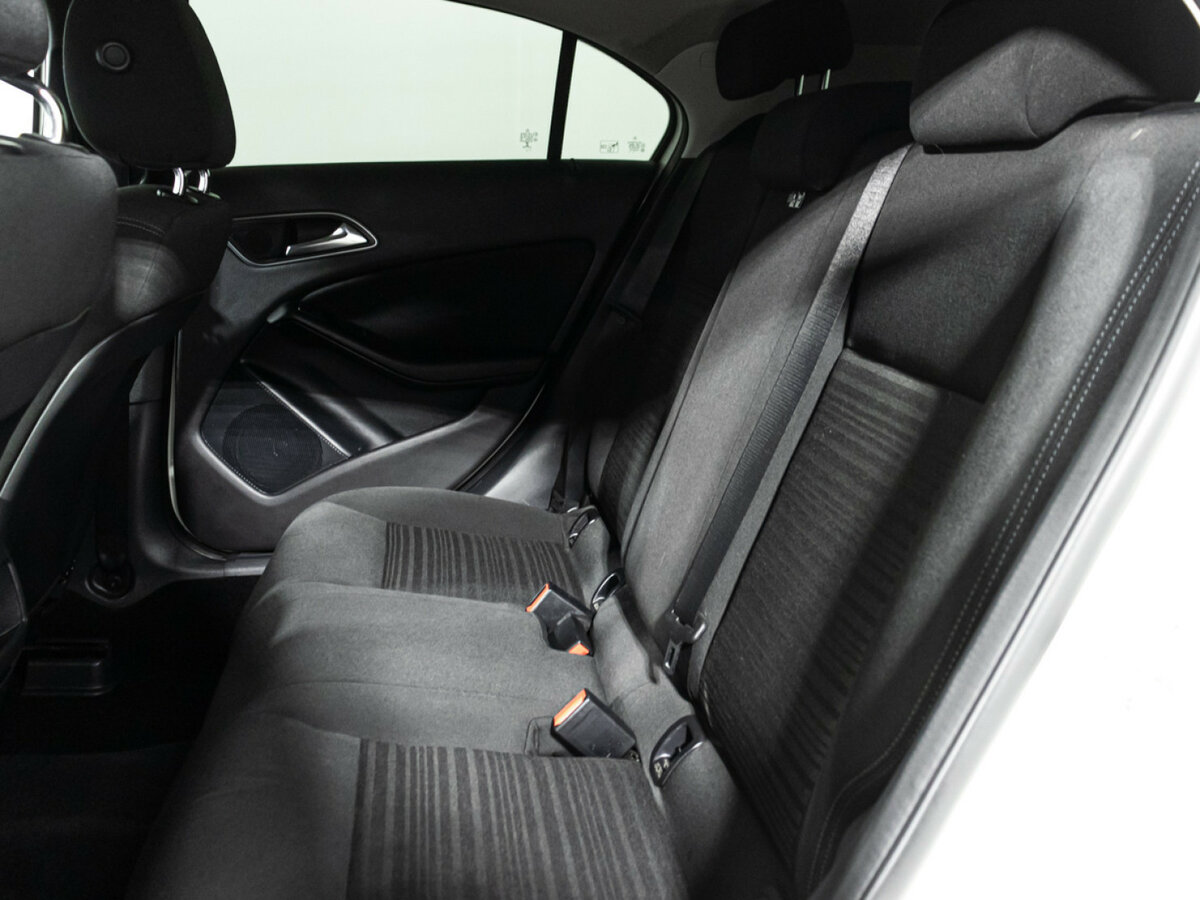 Mercedes-Benz A-Класс с пробегом — 2013 год. Фото: #9