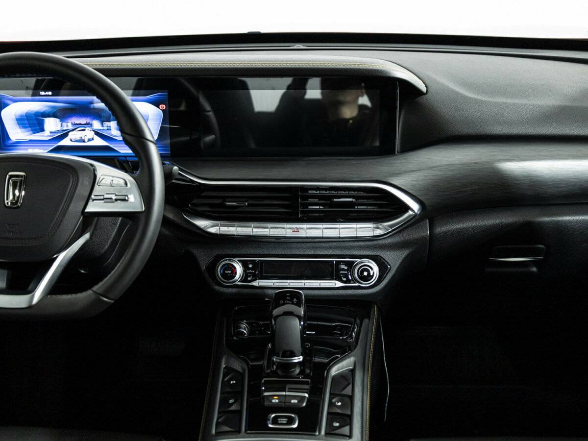 FAW Bestune T77 с пробегом — 2023 год. Фото: #11