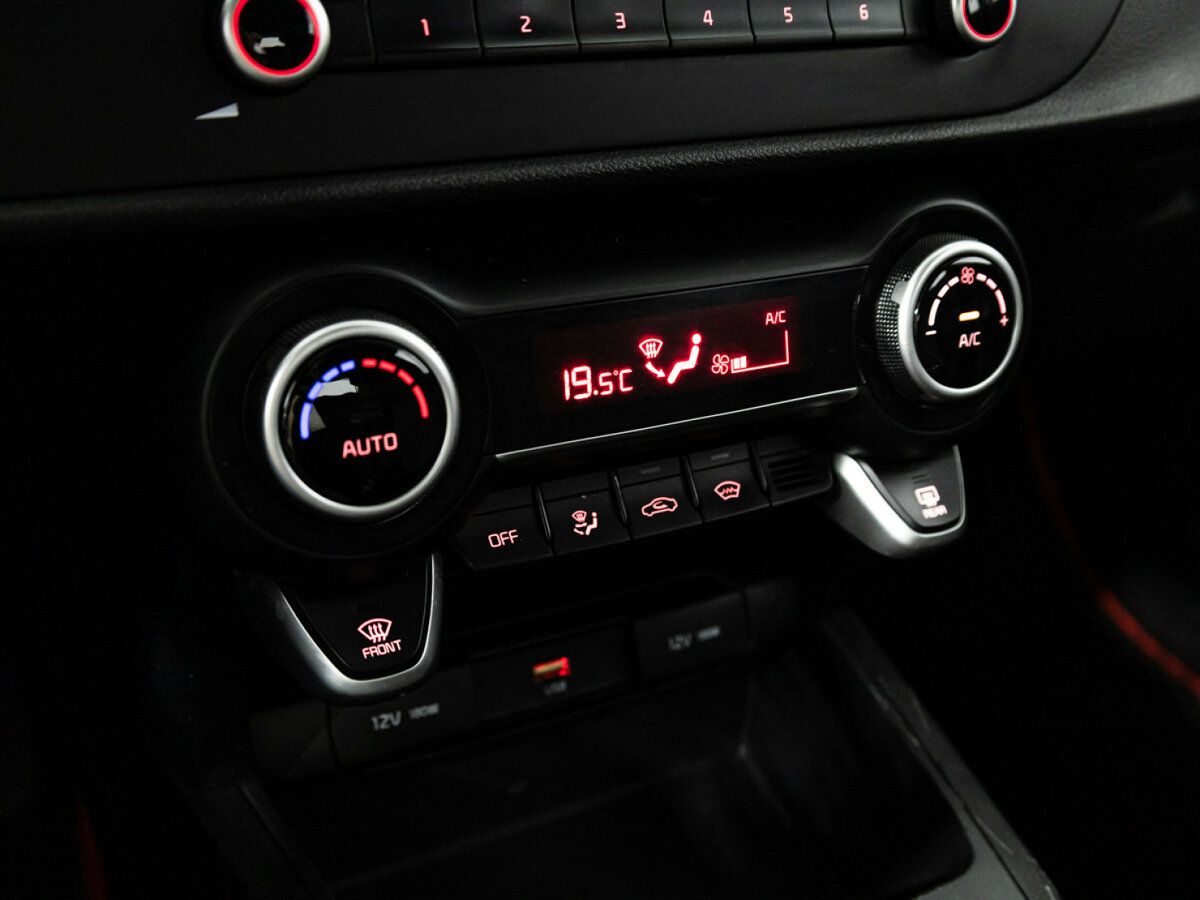 Kia Rio с пробегом — 2020 год. Фото: #14