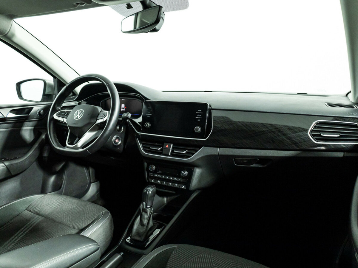 Volkswagen Polo с пробегом — 2022 год. Фото: #6