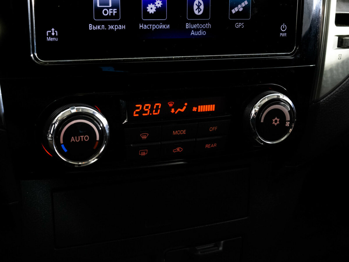 Mitsubishi Pajero с пробегом — 2017 год. Фото: #17