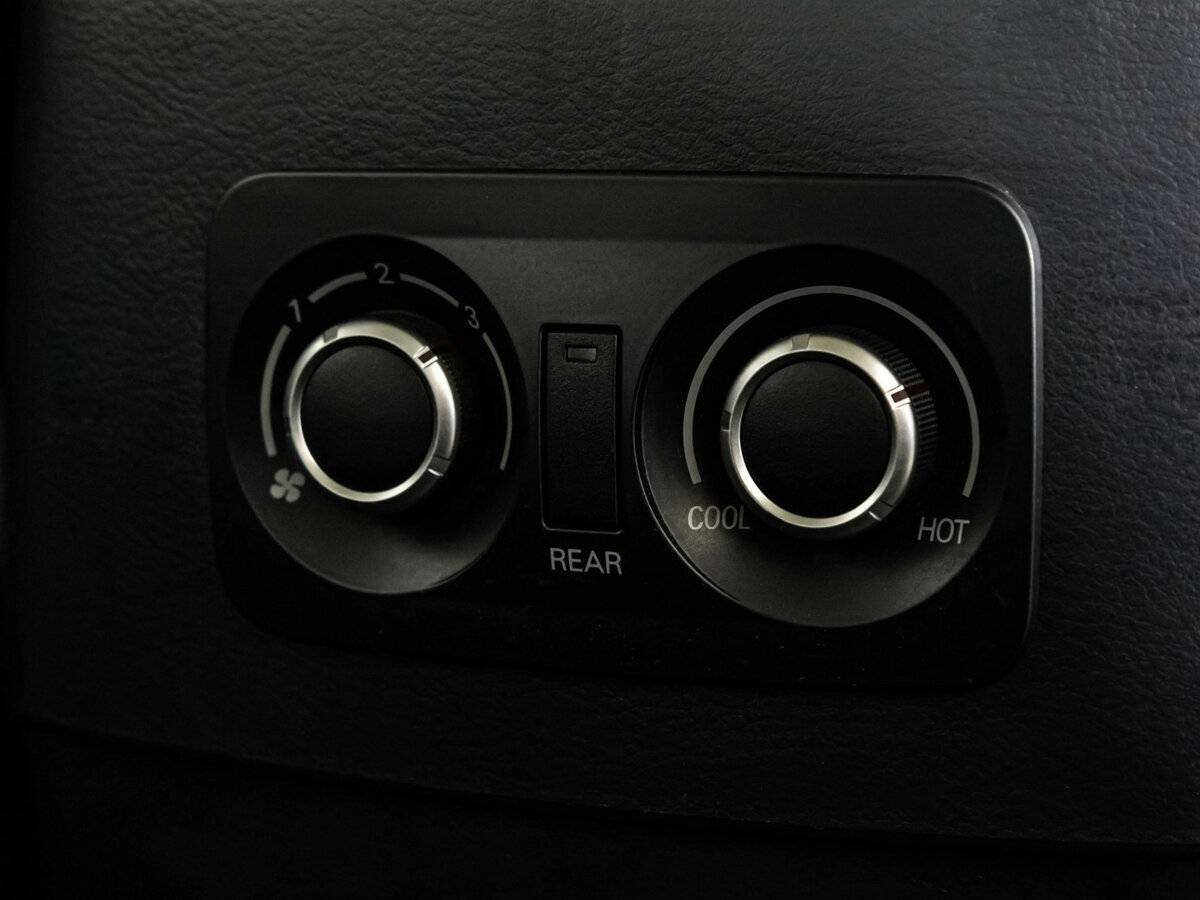 Mitsubishi Pajero с пробегом — 2017 год. Фото: #34