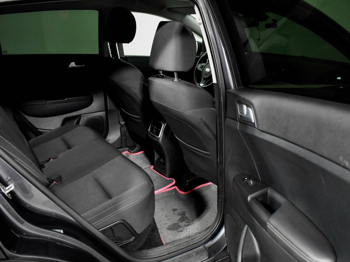 Kia Sportage с пробегом — 2017 год. Фото: #11