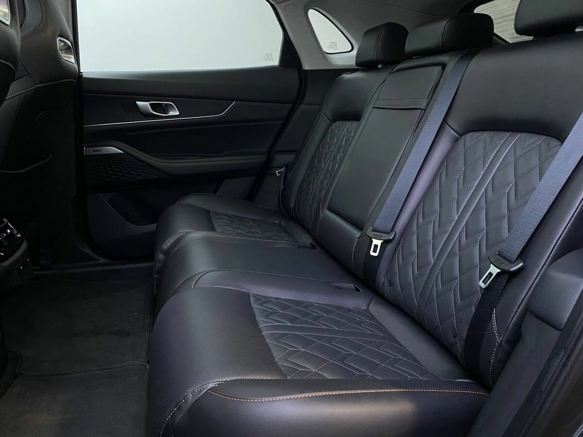 Changan UNI-K с пробегом — 2023 год. Фото: #11