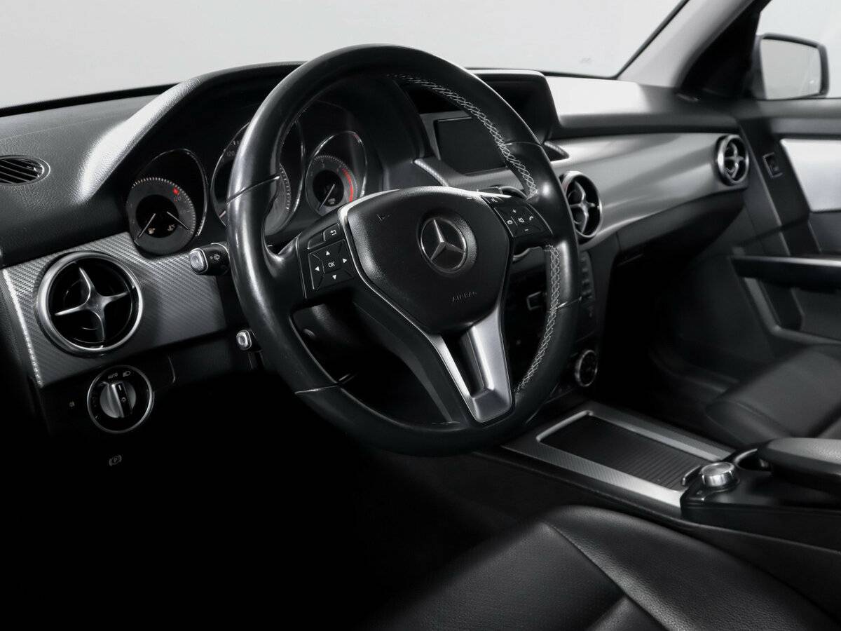 Mercedes-Benz GLK-Класс с пробегом — 2014 год. Фото: #13