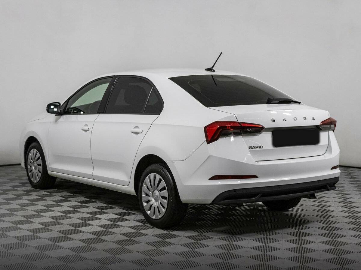 Skoda Rapid с пробегом — 2021 год. Фото: #5