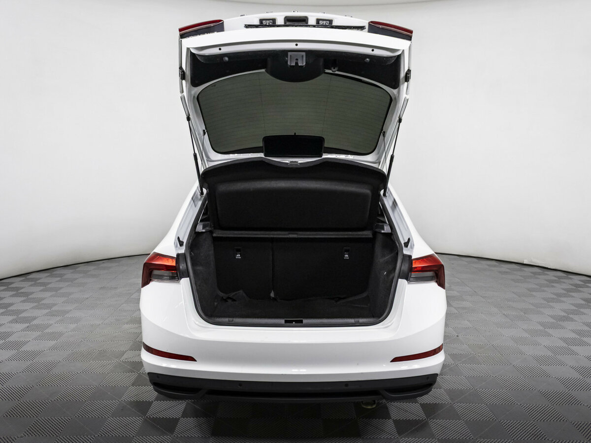 Skoda Rapid с пробегом — 2021 год. Фото: #15